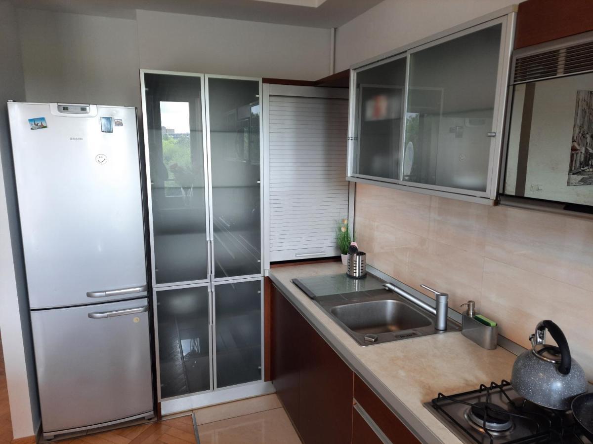 ワルシャワSloneczny Apartament Bluszczanskaアパートメント エクステリア 写真