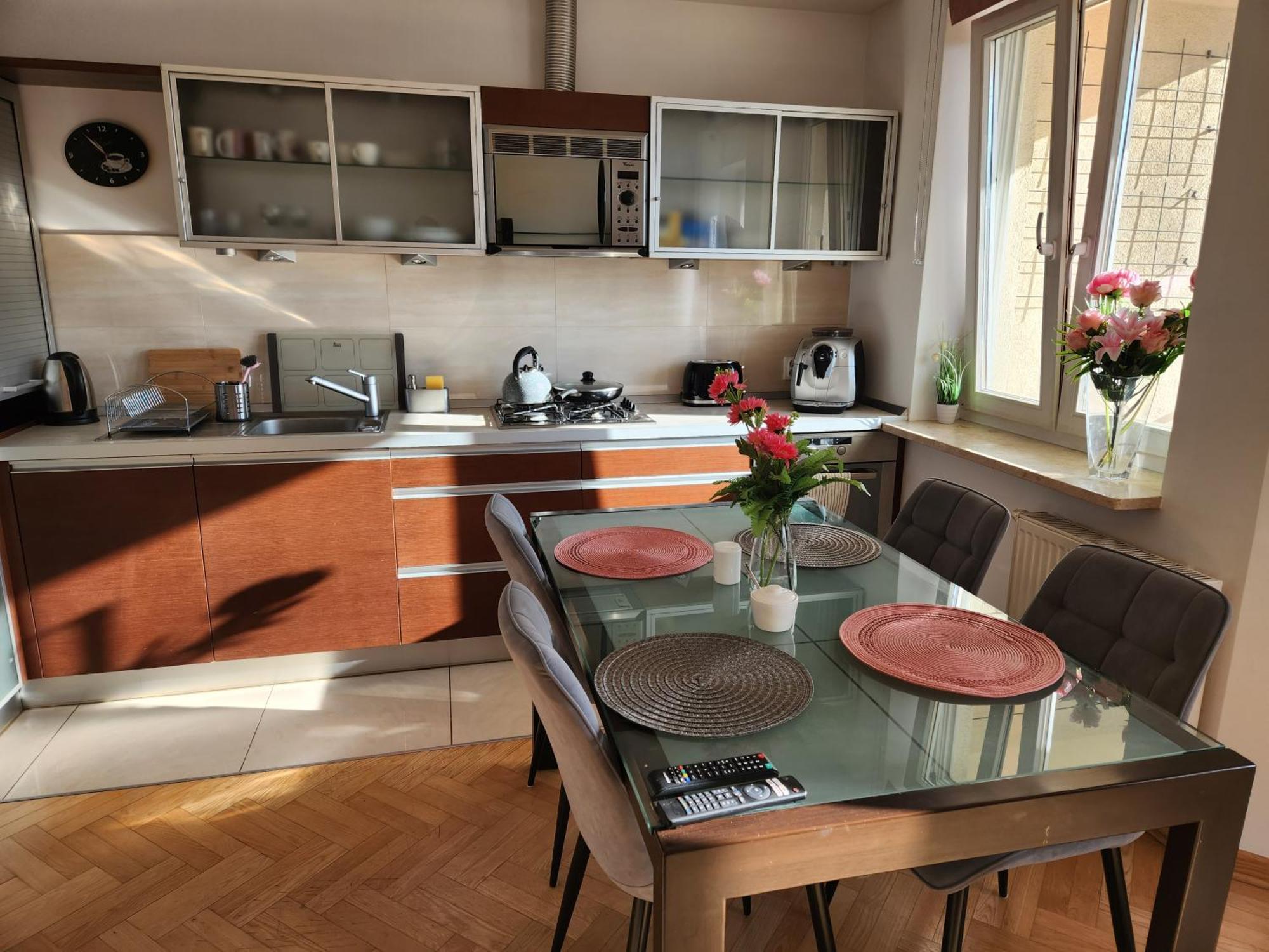 ワルシャワSloneczny Apartament Bluszczanskaアパートメント エクステリア 写真
